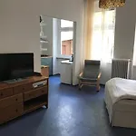 Klein App In Alt - Tegel